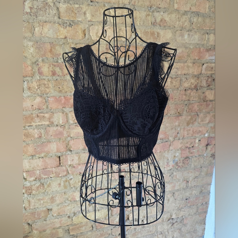 π£ Victoria's Secret Black Lace Corset Crop Top